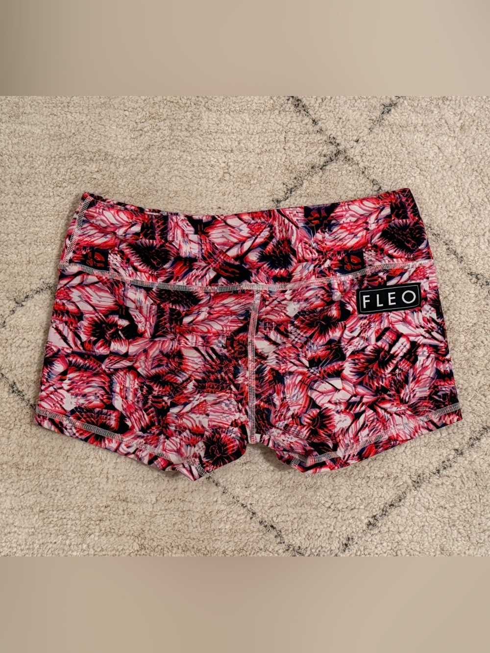 FLEO Women's Refracted Rose Original Shorts